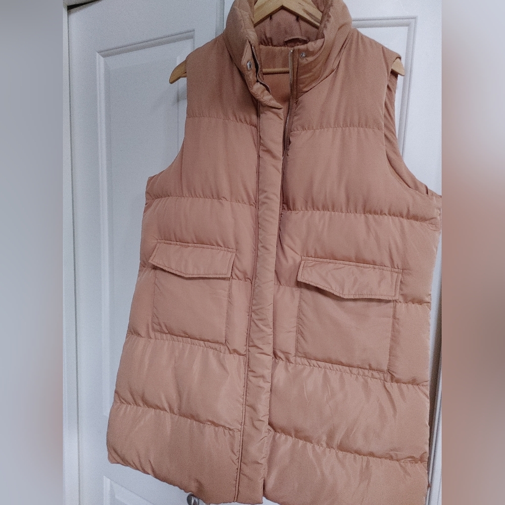 🩷Women's Tan Longer Style Puffer Vest ~ Size L